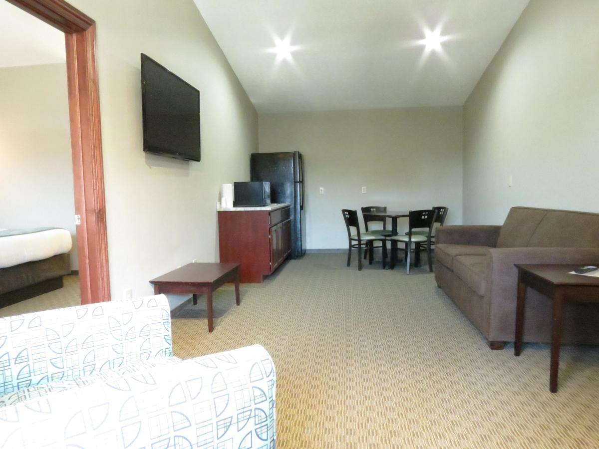 Edgewater Hotel And Suites พุทอินเบย์ ภายนอก รูปภาพ